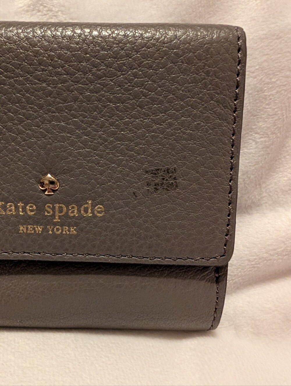 Kate Spade Jackson Street Jada Pebbled Leather Compact Wallet in Taupe Gray GUC - Picture 11 of 11